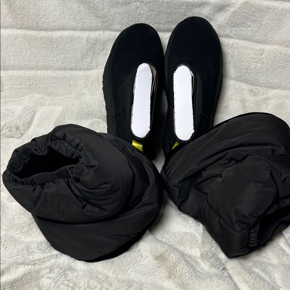 UGG Black Mini Dipper Puffer Boots - Picture 6 of 7